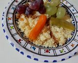 Une image de l'étape 6 de Couscous aux légumes et aux raisins secs et frais 🍇.