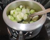 A picture of step 6 of Saunf wali masaledar turai.