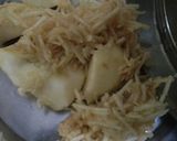 A picture of step 2 of Apple halwa.