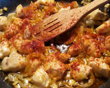 Foto del paso 5 de la receta: Macarrones con pollo y pimentón