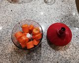 Foto del paso 3 de la receta: Bizcocho de zanahorias jugoso