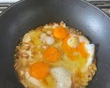 Hình bước làm 4 của món Cơm Chiên Ngô Và Xúc Xích Bò Tươi Ăn Kèm Với Đậu Cô Ve