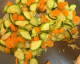 Foto del paso 2 de la receta: Fideos con calabacín, zanahoria y garbanzos