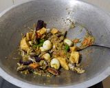 Foto langkah ke 5 dari resep Ikan Taneman Cabai Hijau.