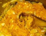Foto del paso 3 de la receta: Sorrentinos de espinaca rellenos de zapallo cebolla y queso