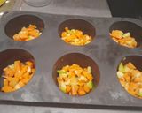 Une image de l'étape 6 de Terrines de poulet aux petits légumes en gelée.