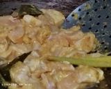 Foto langkah ke 2 dari resep Opor Ayam Nanas Khas Palembang.