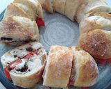A picture of step 4 of Goat's cheese, red capsicum and olive tapenade sandwich.