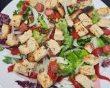 Foto del paso 8 de la receta: 82. Ensalada templada de frankfurt y pan tostado