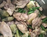 Foto del paso 7 de la receta: Pollo guisado con verduras