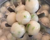 Foto langkah ke 4 dari resep Cilok Saos Kacang.