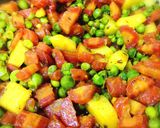 A picture of step 4 of Aloo Gajar matar ki sabji.