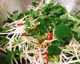 Hình bước làm 2 của món Rau muống trộn (gỏi rau muống)
