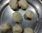 A picture of step 3 of Corn-Spinach Momos.