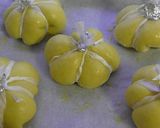 Foto del paso 4 de la receta: Bollos de calabaza deliciosos para Halloween