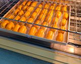 Foto langkah ke 8 dari resep Nastar Ekonomis 4 Varian Buat Hantaran (Olesan Putih Telur).