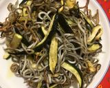 Foto del paso 10 de la receta Calabacín y gulas en airfryer