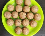 A picture of step 4 of Wheat flour dates laddu.