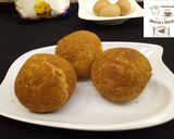 A picture of step 18 of Egg roll.