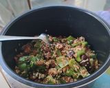 Foto langkah ke 5 dari resep Kua Chai Pui samcan goreng/Mustard Greens Rice/Nasi Sawi Pahit.