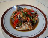 Foto langkah ke 5 dari resep Ikan Kembung Tumis Pedas.