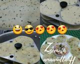 A picture of step 3 of Suji or Rava Idlis.
