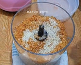 Foto langkah ke 6 dari resep Ketan Kuning Bumbu Serundeng Pedas Manis gurih.
