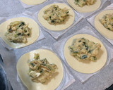 Foto del paso 4 de la receta: Empanadillas de calabacín y quesos