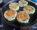A picture of step 3 of Vegetable burger.