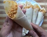 Foto langkah ke 6 dari resep Mie kepompong goreng.