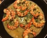 Une image de l'étape 5 de Gambas et dos de cabillaud marinés au gingembre et citron vert.