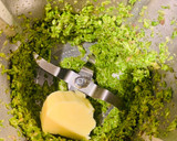 Foto del paso 2 de la receta: Crema de espárragos trigueros en la MCC 🍵