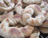 Foto del paso 7 de la receta: Mini rosquitas de azúcar