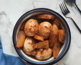 Foto langkah ke 6 dari resep Semur Kentang Telur Manis.