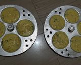 A picture of step 7 of Udupi style Rava idli.
