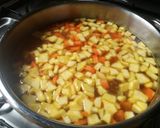 Egyszerű zöldségleves grízgaluskával recept fázis 2 fotója