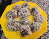 Foto del paso 3 de la receta: Brigadeiros (dulce brasilero)