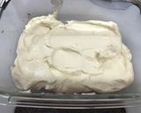 Foto del paso 3 de la receta: Helado 💯 por 💯 artesanal sabor strawberry cheesecake sin lactosa