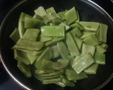 Foto del paso 1 de la receta: Alubias verdes con sachichas