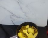 Foto del paso 2 de la receta: Crema de guisantes con jamón crujiente