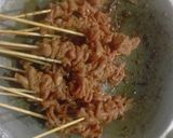Foto langkah ke 4 dari resep Sate usus ayam.