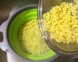 A picture of step 1 of Signature s’ creamy sauce macroni/pasta.
