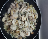 Foto del paso 4 de la receta: Risotto de setas y pollo