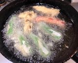 A picture of step 3 of Garlic Mayonnaise Vegetables Tempura.