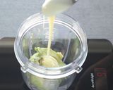 A picture of step 2 of Affogato on Avocado Smoothie.