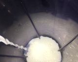 A picture of step 1 of Vanilla milk shake.