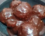 A picture of step 6 of Choco ladoo.