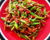 Gambar langkah 5 resipi Kacang Panjang Tumis Belacan.