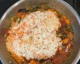 मसूरदाळ खिचडी विथ रायता (masoor dal khichdi with raita recipe in marathi) रेसिपी स्टेप 3 फोटो 
