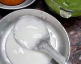 A picture of step 8 of Palak pakoda chaat.